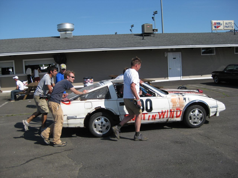 Illustration for article titled The 24 Hours Of LeMons New England 2009 Über Gallery, Part 2